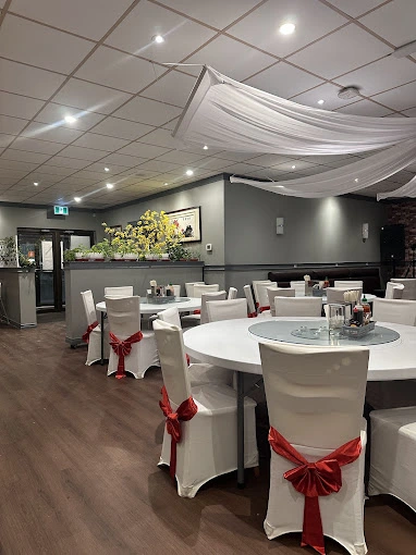 Experience authentic Vietnamese and Chinese cuisine at Pho Dinosaur 2 in Calgary